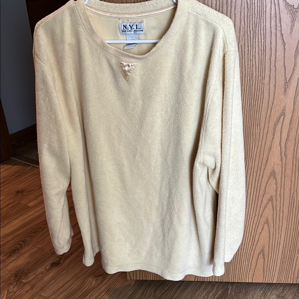 New York Laundry Cream Long Sleeve Relaxed Sweatshirt